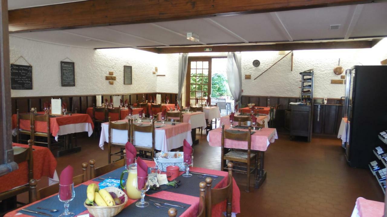 La Vieille Ferme Hotel Les Ancizes-Comps Buitenkant foto